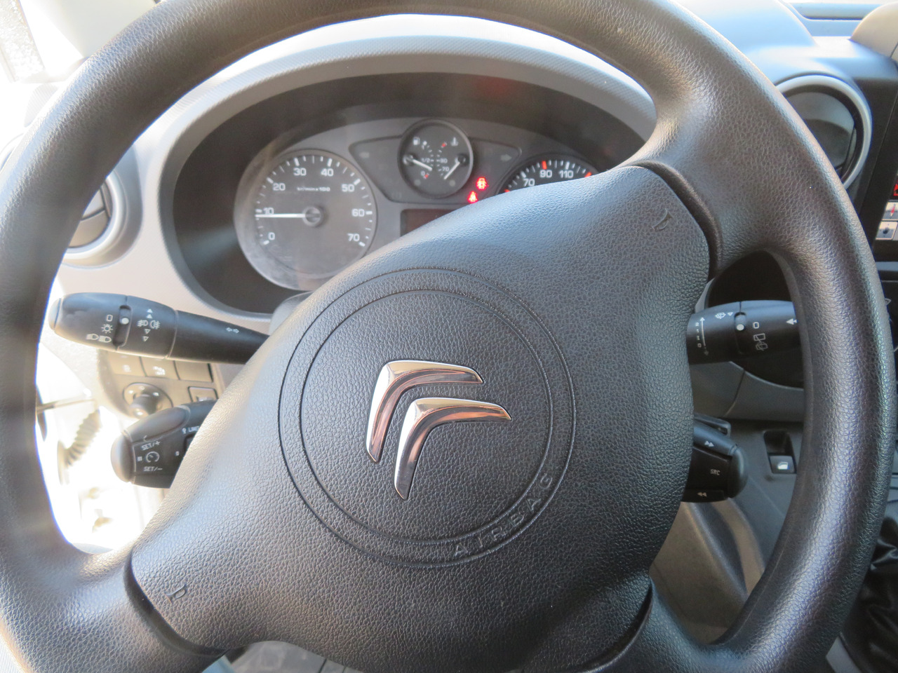 Panel van CITROËN Berlingo 1.6 BlueHDi CLUB: picture 16