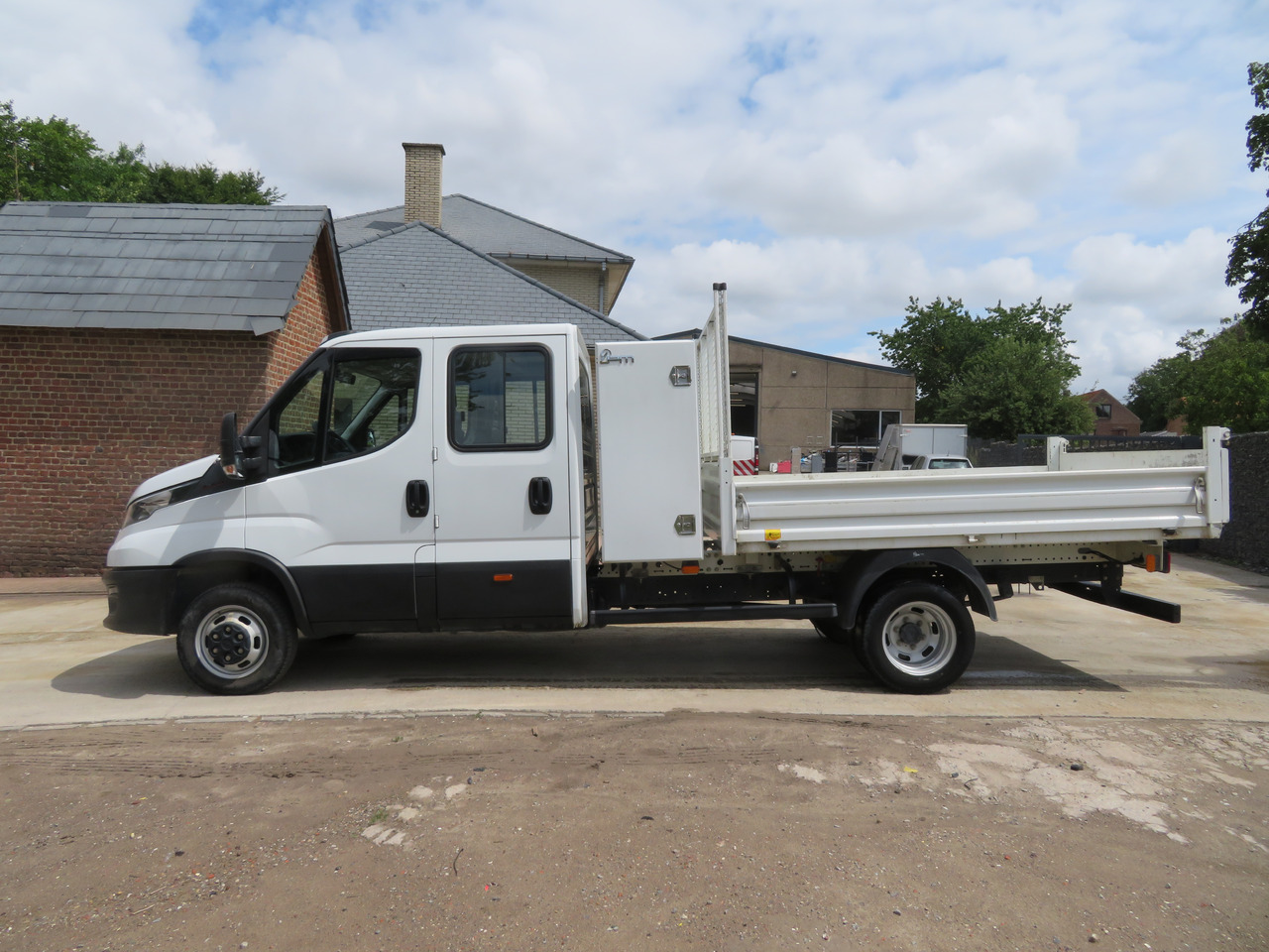IVECO Daily 35C16 3.0 Dubbel cabine - Tipper van, Combi van: picture 4 IVECO Daily 35C16 3.0 Dubbel cabine - Tipper van, Combi van: picture 4