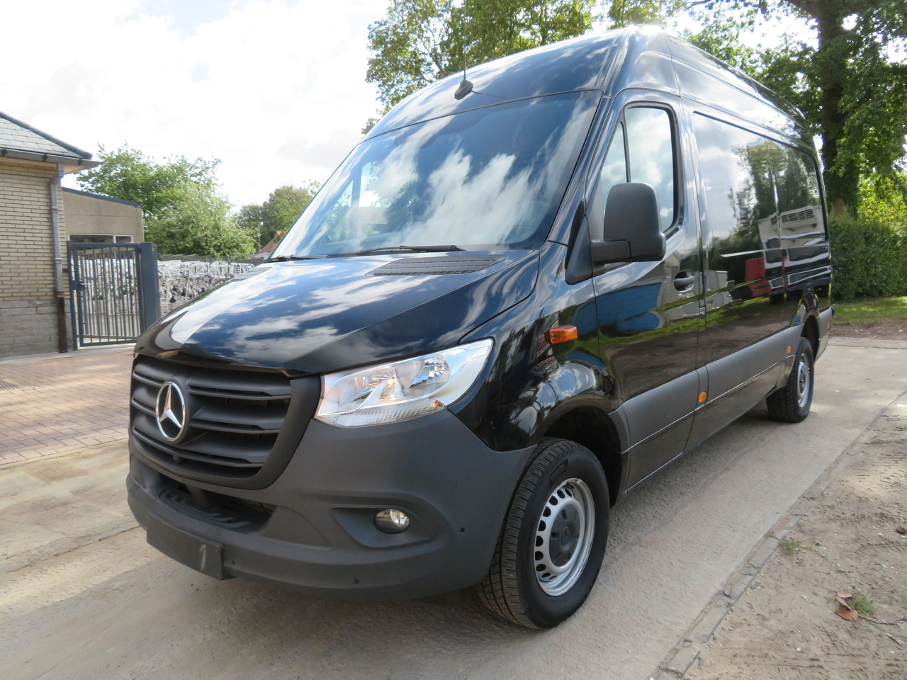 Mercedes-Benz Sprinter 317cdi - A2H2 - Panel van: picture 3 Mercedes-Benz Sprinter 317cdi - A2H2 - Panel van: picture 3