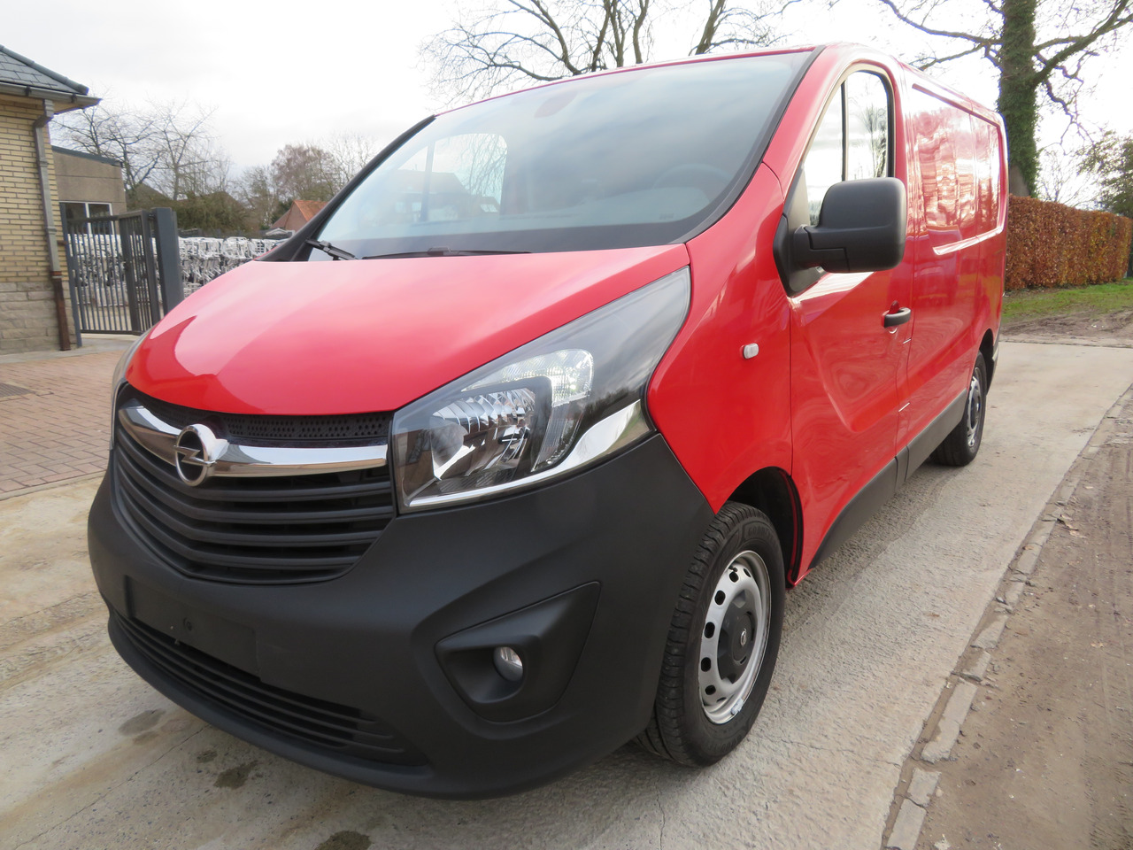 Opel Vivaro 1.6CDTI BI-Turbo - L1H1 - Small van: picture 3 Opel Vivaro 1.6CDTI BI-Turbo - L1H1 - Small van: picture 3