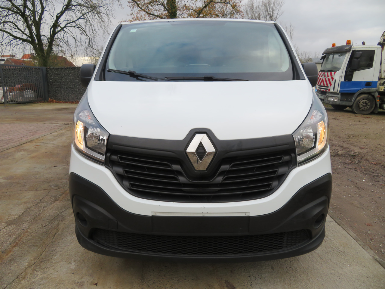 Renault Trafic 1.6dCi L1H1 - Small van: picture 2 Renault Trafic 1.6dCi L1H1 - Small van: picture 2