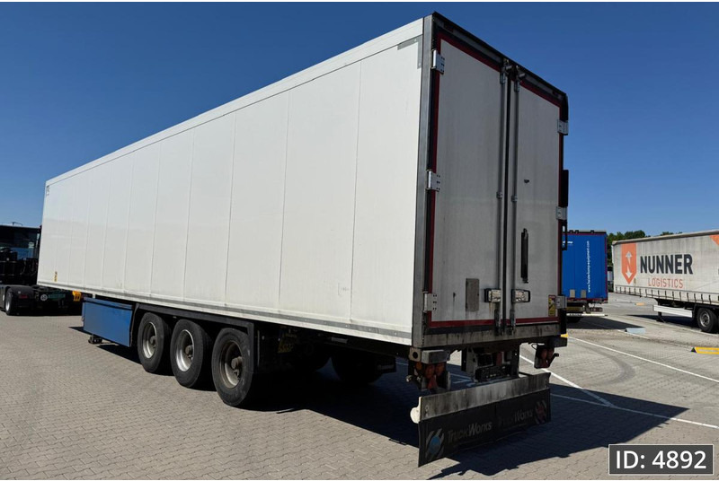 Krone SD / Carrier Vector 1550 / Palletbox / BPW Drum - Refrigerator semi-trailer: picture 2 Krone SD / Carrier Vector 1550 / Palletbox / BPW Drum - Refrigerator semi-trailer: picture 2