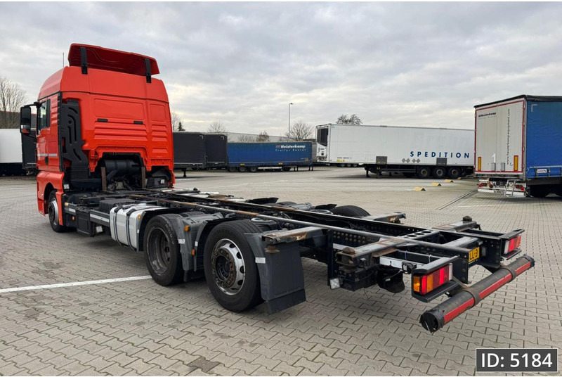 MAN TGX 24.420 XLX, Euro 6, BDF / 6x2 / Retarder / Low KM, Intarder - Container transporter/ Swap body truck: picture 3 MAN TGX 24.420 XLX, Euro 6, BDF / 6x2 / Retarder / Low KM, Intarder - Container transporter/ Swap body truck: picture 3