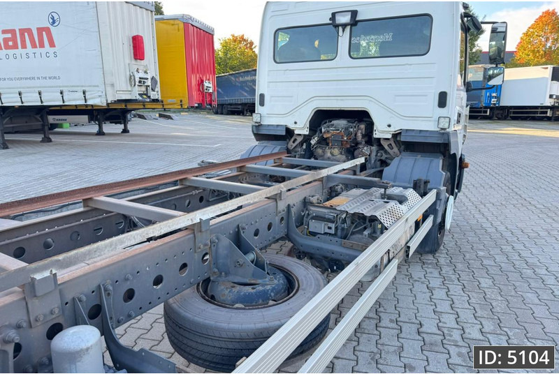 Mercedes-Benz Atego 1318 Day Cab, Euro 6, / BDF / DHOLLANDIA 2000KG - Container transporter/ Swap body truck: picture 4 Mercedes-Benz Atego 1318 Day Cab, Euro 6, / BDF / DHOLLANDIA 2000KG - Container transporter/ Swap body truck: picture 4