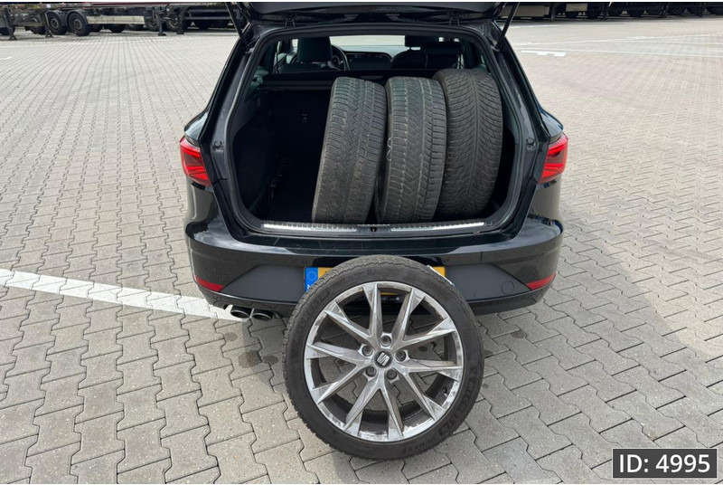 SEAT Leon ST FR 2.0 Euro 6, DSG/Pano/Camera/Keyless/Extra winterset - Car: picture 5 SEAT Leon ST FR 2.0 Euro 6, DSG/Pano/Camera/Keyless/Extra winterset - Car: picture 5