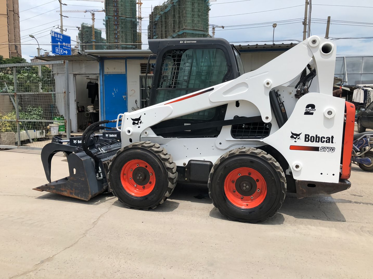 BOBCAT S770 Skid Steer Loader Click for Discount - Skid steer loader: picture 5 BOBCAT S770 Skid Steer Loader Click for Discount - Skid steer loader: picture 5
