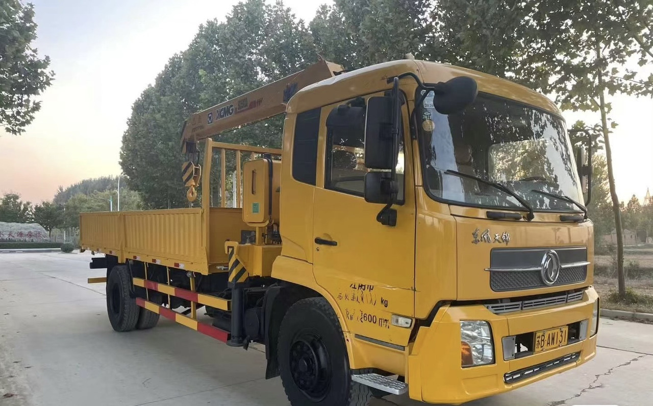 DONGFENG 4X4 CLICK HERE FOR DISCOUNT - Crane truck: picture 5 DONGFENG 4X4 CLICK HERE FOR DISCOUNT - Crane truck: picture 5