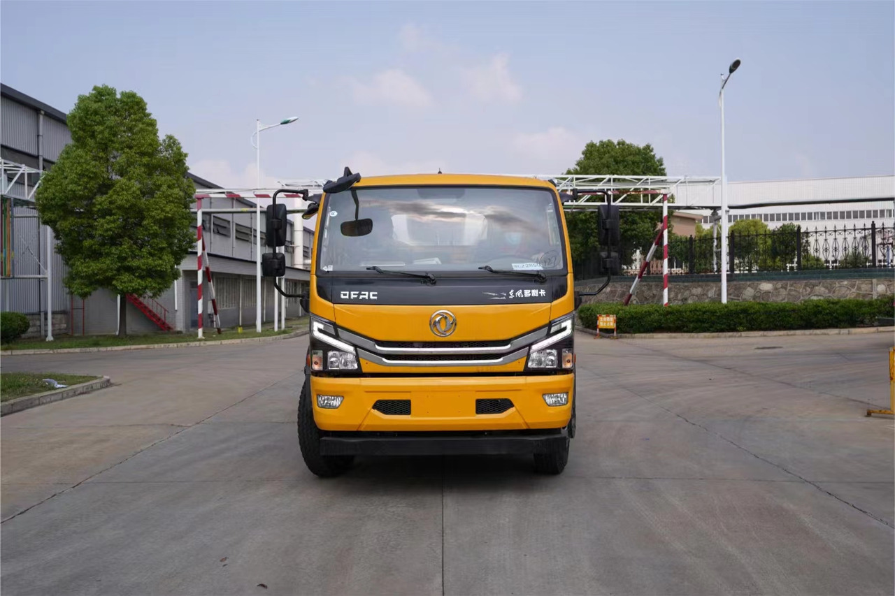 DONGFENG Asphalt Spreader - Asphalt distributor: picture 2 DONGFENG Asphalt Spreader - Asphalt distributor: picture 2