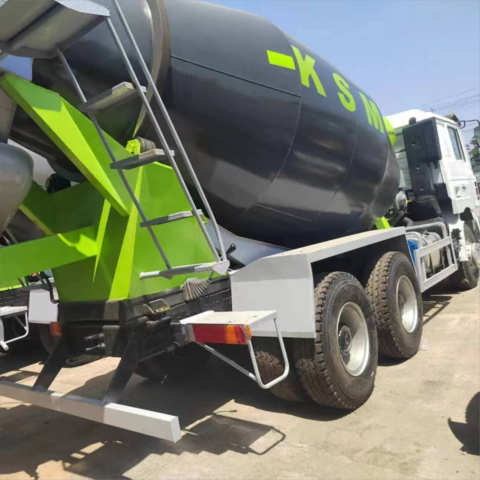 SHACMAN F3000 Cement Mixer Truck - Concrete mixer truck: picture 4 SHACMAN F3000 Cement Mixer Truck - Concrete mixer truck: picture 4