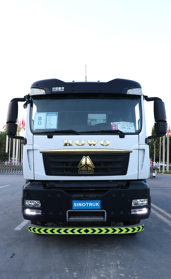 SINOTRUK Dump Truck 6x4 Click for Discount - Tipper: picture 2 SINOTRUK Dump Truck 6x4 Click for Discount - Tipper: picture 2