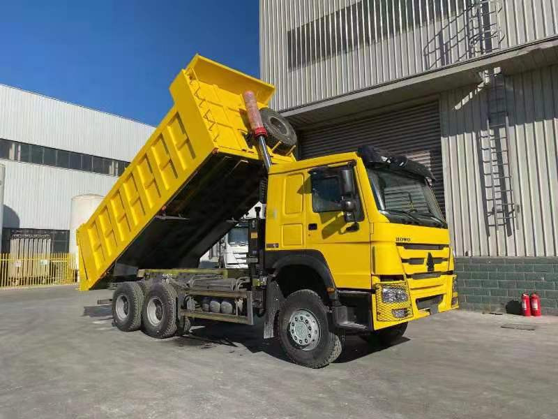 Tipper SINOTRUK HOWO 371 6X4 CLICK HERE FOR DISCOUNT: picture 6