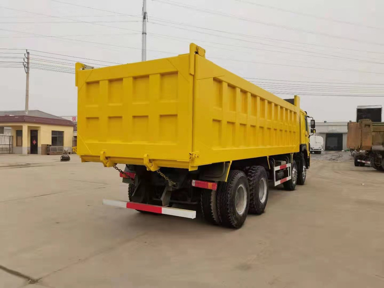 SINOTRUK HOWO 375 8X4 CLICK HERE FOR DISCOUNT - Tipper: picture 4 SINOTRUK HOWO 375 8X4 CLICK HERE FOR DISCOUNT - Tipper: picture 4