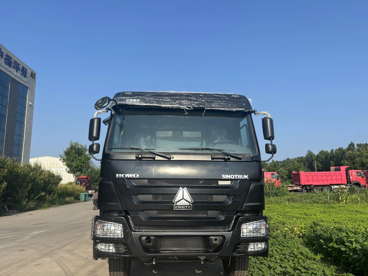 SINOTRUK HOWO 400 CLICK HERE FOR DISCOUNT - Tipper: picture 3 SINOTRUK HOWO 400 CLICK HERE FOR DISCOUNT - Tipper: picture 3