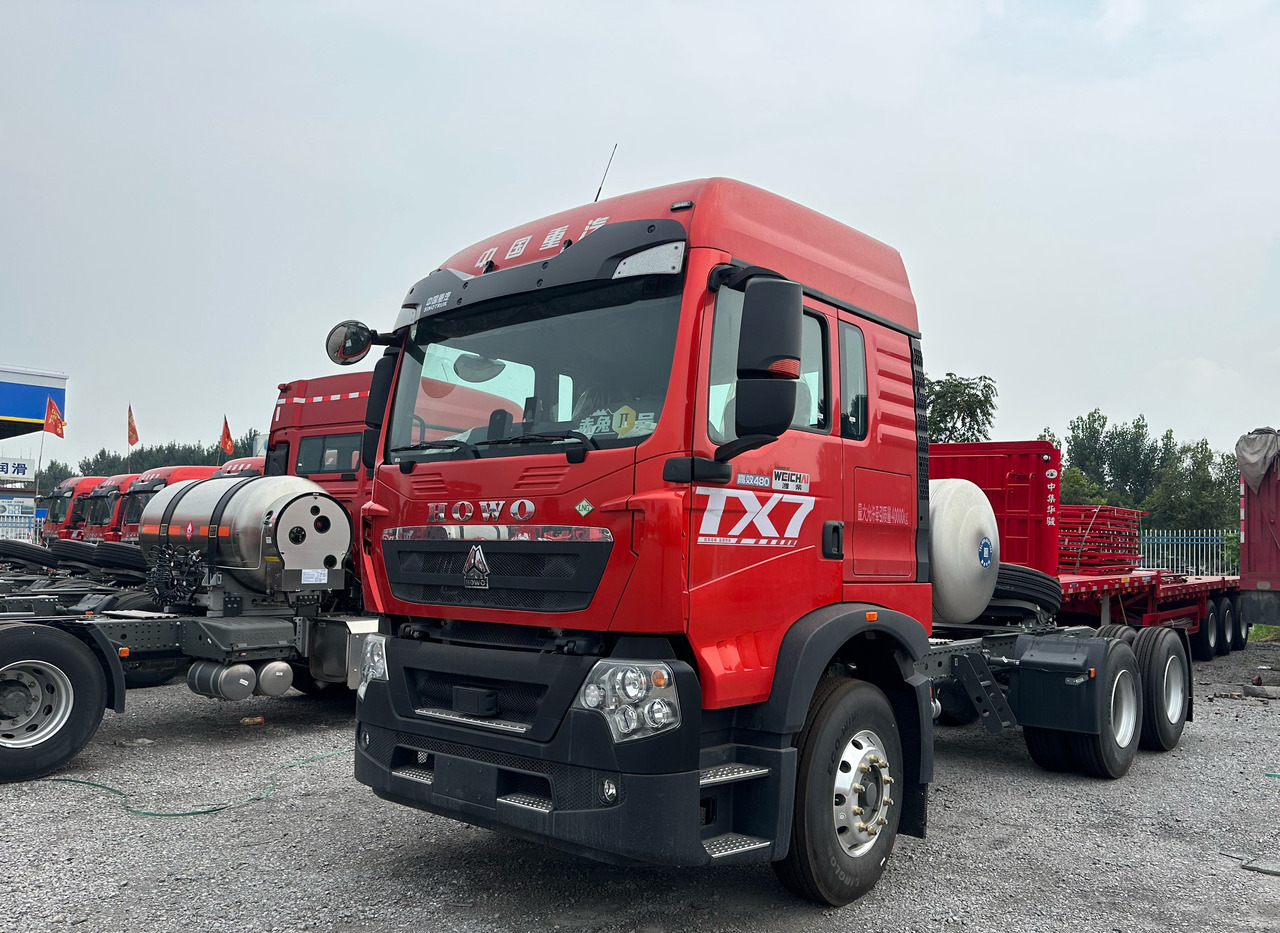 SINOTRUK HOWO TX480HP Tractor Unit Click for Discount - Tipper: picture 2 SINOTRUK HOWO TX480HP Tractor Unit Click for Discount - Tipper: picture 2