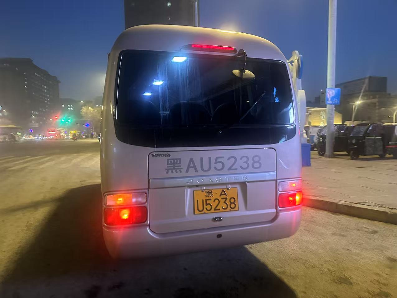 Minibus, Passenger van TOYOTA Coaster: picture 7