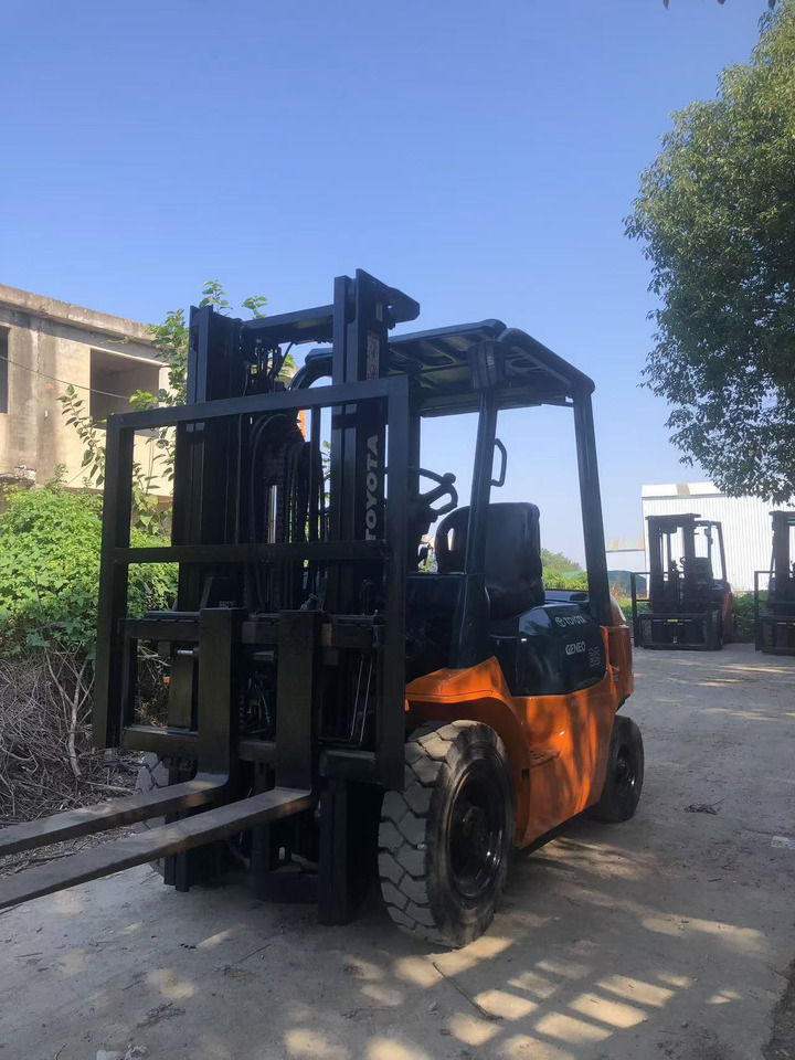 TOYOTA GENEO 35 CLICK HERE FOR DISCOUNT - Diesel forklift: picture 5 TOYOTA GENEO 35 CLICK HERE FOR DISCOUNT - Diesel forklift: picture 5