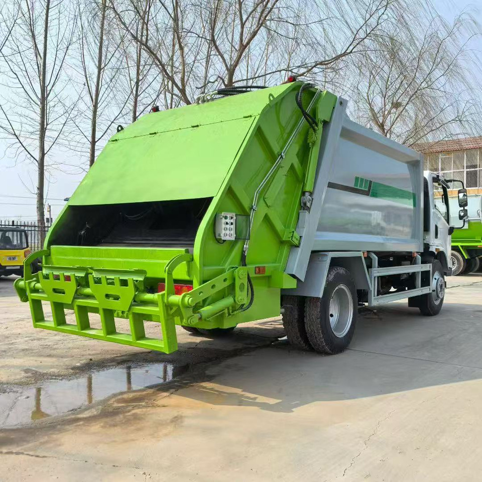 HOWO Garbage Truck Click Here for Discount - Truck: picture 4 HOWO Garbage Truck Click Here for Discount - Truck: picture 4