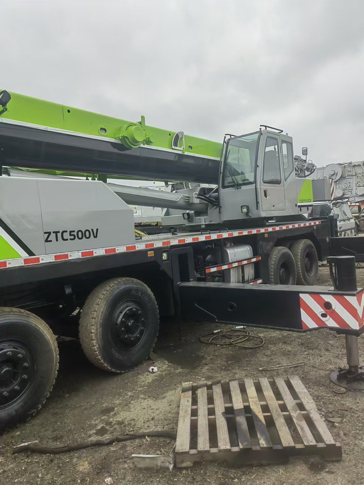 ZOOMLION Crane 50T - All terrain crane: picture 5 ZOOMLION Crane 50T - All terrain crane: picture 5