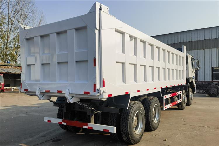 SINOTRUK Second Hand Howo 8X4 Tipper Truck Price for Sale In Ghana - Tipper: picture 2 SINOTRUK Second Hand Howo 8X4 Tipper Truck Price for Sale In Ghana - Tipper: picture 2