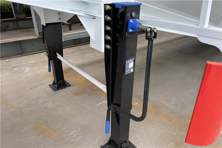 TITAN 4 Axle Bulker Cement Tanker Trailer for Sale In Zambia - Tank semi-trailer: picture 4 TITAN 4 Axle Bulker Cement Tanker Trailer for Sale In Zambia - Tank semi-trailer: picture 4