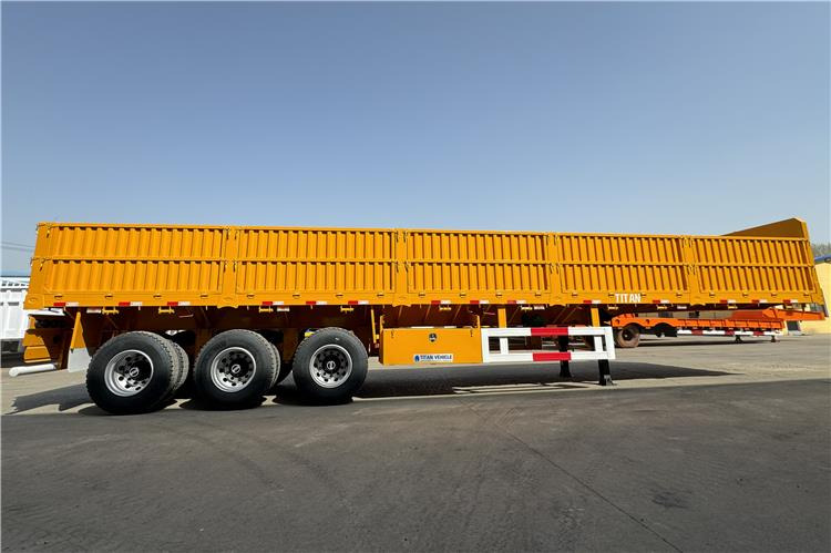 TITAN Tri Axle Side Wall Semi Trailer with 60 Ton Capcaity for Sale In Senegal - Dropside/ Flatbed semi-trailer: picture 5 TITAN Tri Axle Side Wall Semi Trailer with 60 Ton Capcaity for Sale In Senegal - Dropside/ Flatbed semi-trailer: picture 5