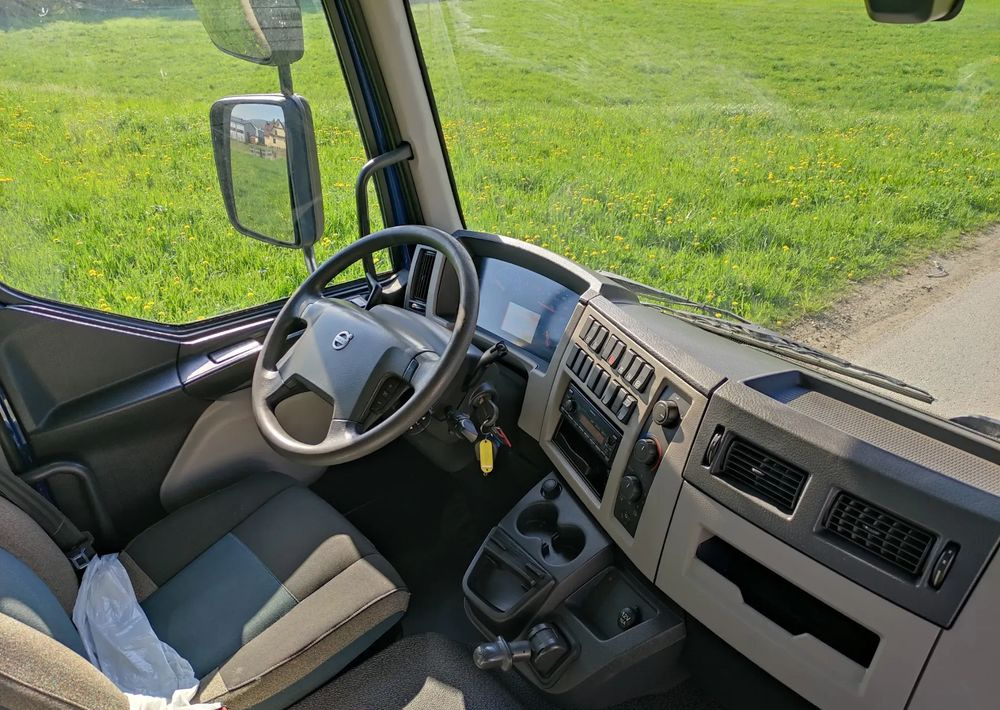 Box truck Volvo FL 12.240 klima blokada kontener 18 pal kurierka: picture 11