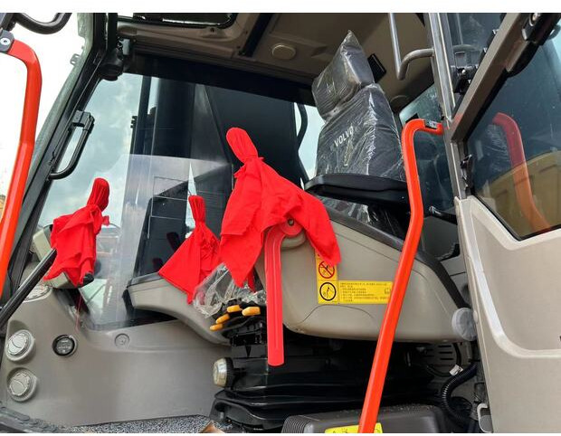 2023 Volvo EC 350 - Crawler excavator: picture 3 2023 Volvo EC 350 - Crawler excavator: picture 3