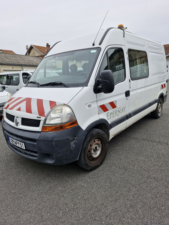 Renault Master 189APY51 7 places de 2005. 68 226 Km. Cabine repliable. Entretien régulier. Compte rendus des derniers Contrôle technique en pièces jointe avec Carte grise + historique entretien. - Combi van: picture 3 Renault Master 189APY51 7 places de 2005. 68 226 Km. Cabine repliable. Entretien régulier. Compte rendus des derniers Contrôle technique en pièces jointe avec Carte grise + historique entretien. - Combi van: picture 3