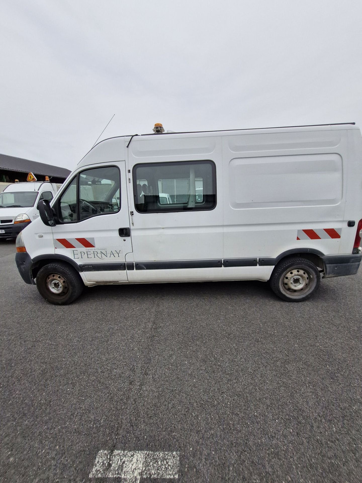 Renault Master 189APY51 7 places de 2005. 68 226 Km. Cabine repliable. Entretien régulier. Compte rendus des derniers Contrôle technique en pièces jointe avec Carte grise + historique entretien. - Combi van: picture 1 Renault Master 189APY51 7 places de 2005. 68 226 Km. Cabine repliable. Entretien régulier. Compte rendus des derniers Contrôle technique en pièces jointe avec Carte grise + historique entretien. - Combi van: picture 1