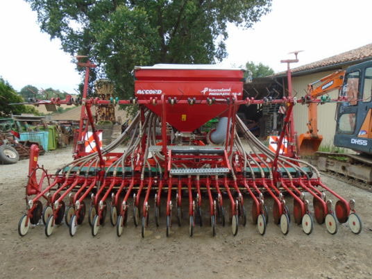 Kverneland das + Kuhn herse rotative - Combine seed drill: picture 3 Kverneland das + Kuhn herse rotative - Combine seed drill: picture 3