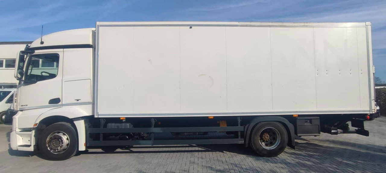 Mercedes-Benz Actros 1843 1843-Vermietung - LBW Voll-Luft-gefedert - Box truck: picture 4 Mercedes-Benz Actros 1843 1843-Vermietung - LBW Voll-Luft-gefedert - Box truck: picture 4