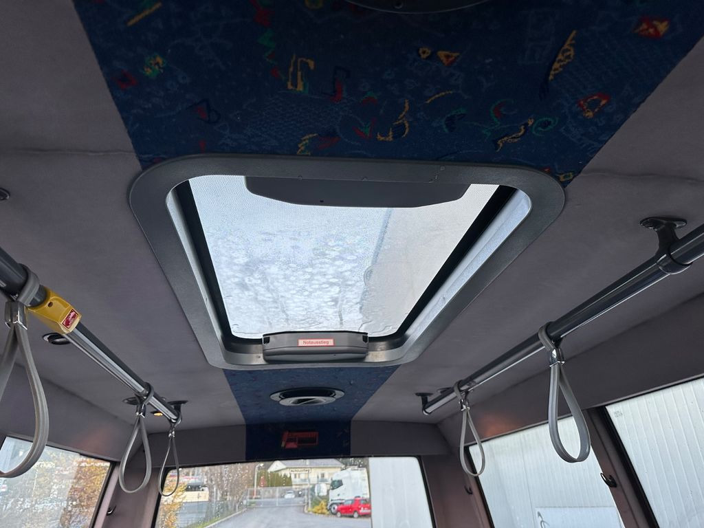 Leasing of Renault Master Citybus  16 Luftfederung Webasto 2x Klima Renault Master Citybus  16 Luftfederung Webasto 2x Klima Renault Master Citybus  16 Luftfederung Webasto 2x Klima Renault Master Citybus  16 Luftfederung Webasto 2x Klima: picture 9