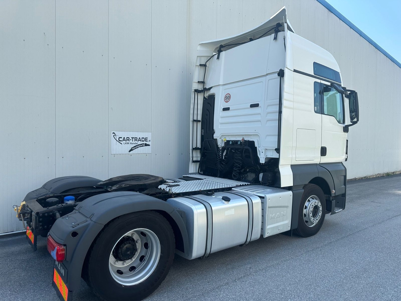 MAN TGX 18.460 XXL Intarder/Standklima - Tractor unit: picture 3 MAN TGX 18.460 XXL Intarder/Standklima - Tractor unit: picture 3