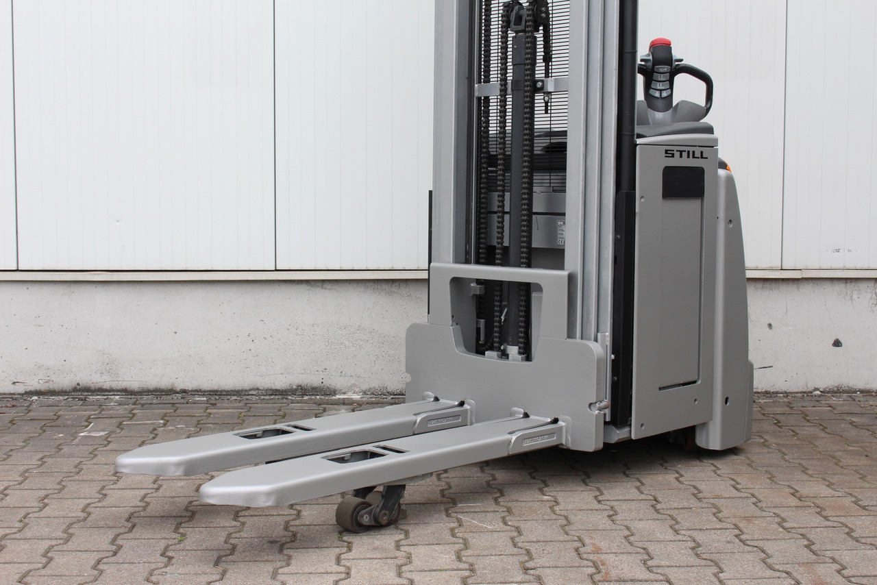 STILL EXV16i - Triplex 5,5 - Initialhub - Stacker: picture 5 STILL EXV16i - Triplex 5,5 - Initialhub - Stacker: picture 5