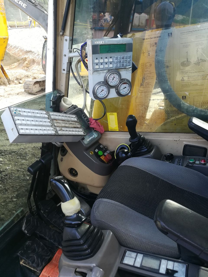 BAUER BG 22H - Drilling rig: picture 5 BAUER BG 22H - Drilling rig: picture 5