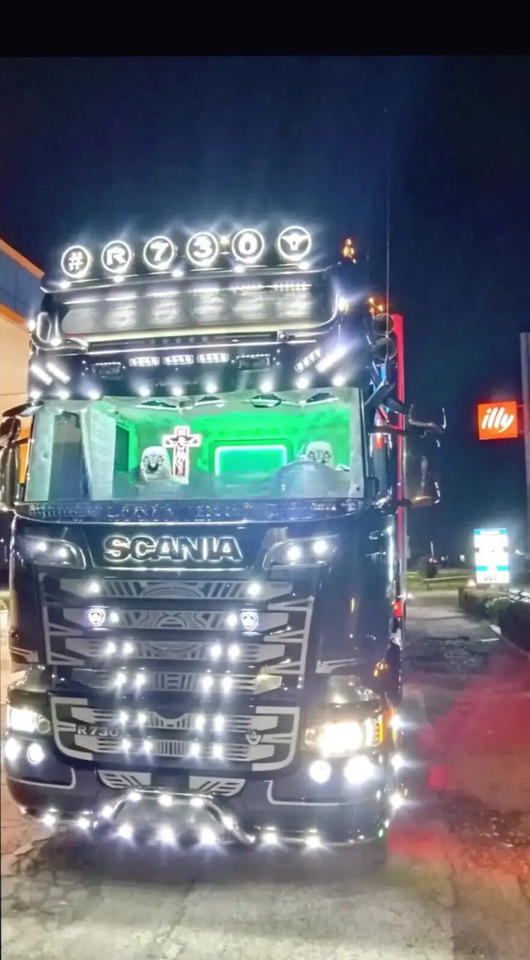 SCANIA R730 - Tractor unit: picture 5 SCANIA R730 - Tractor unit: picture 5