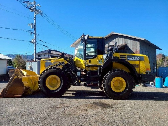 KOMATSU WA380-8 - Wheel loader: picture 2 KOMATSU WA380-8 - Wheel loader: picture 2