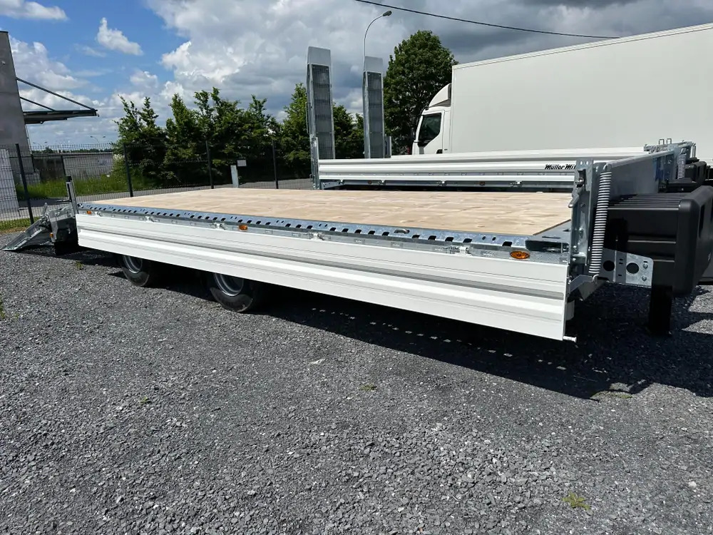 Low loader trailer Müller-Mitteltal TA-R21.0 Remorque Müller-Mitteltal 21 tonnes NEUVE, disponible de stock: picture 12 Low loader trailer Müller-Mitteltal TA-R21.0 Remorque Müller-Mitteltal 21 tonnes NEUVE, disponible de stock: picture 12