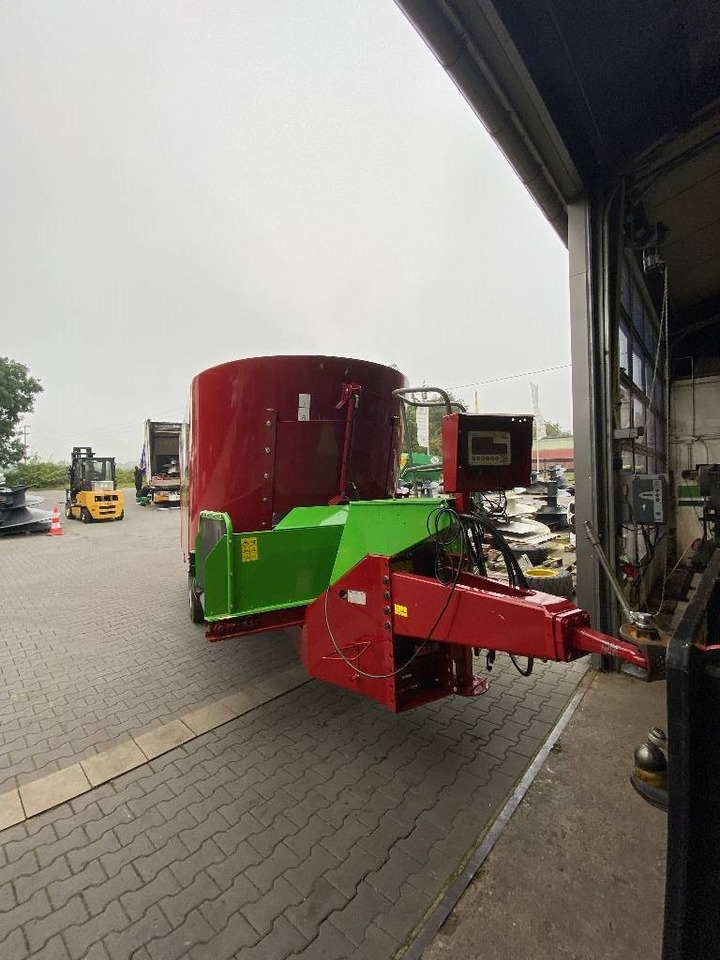 Strautmann Verti Mix  - Forage mixer wagon: picture 5 Strautmann Verti Mix  - Forage mixer wagon: picture 5