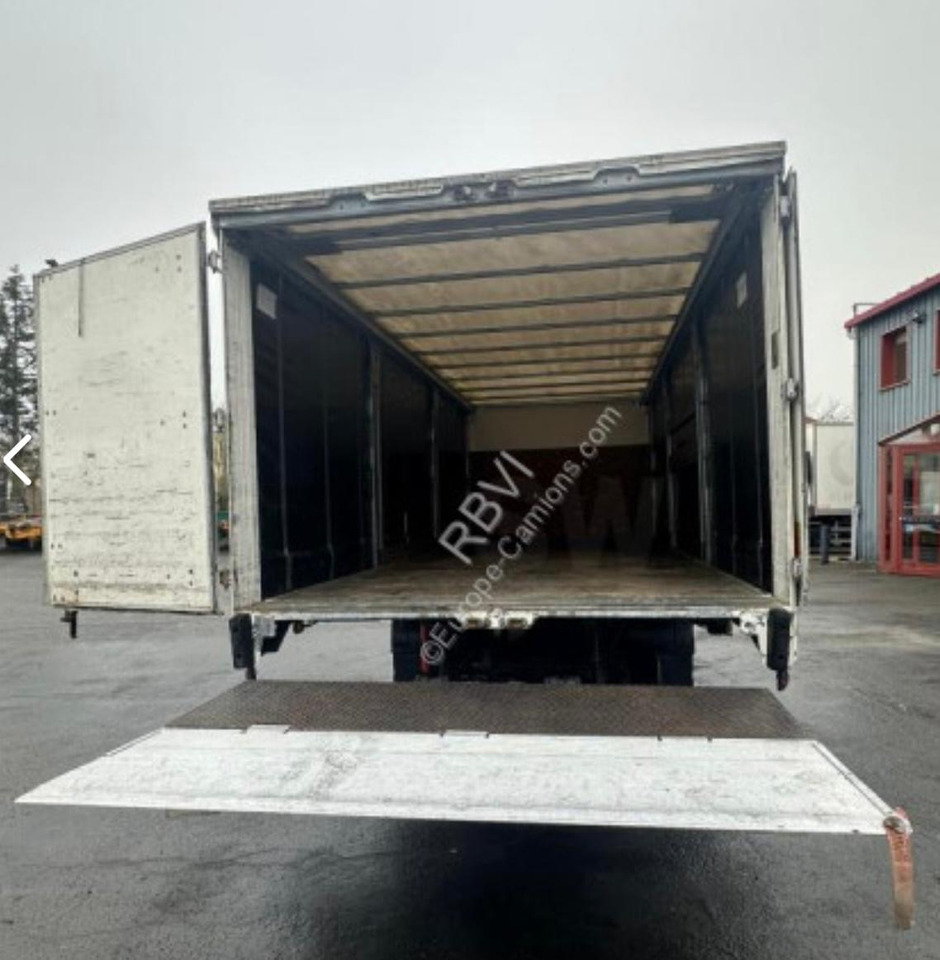 RENAULT MIDLUM 12.220 - Curtainsider truck: picture 3 RENAULT MIDLUM 12.220 - Curtainsider truck: picture 3