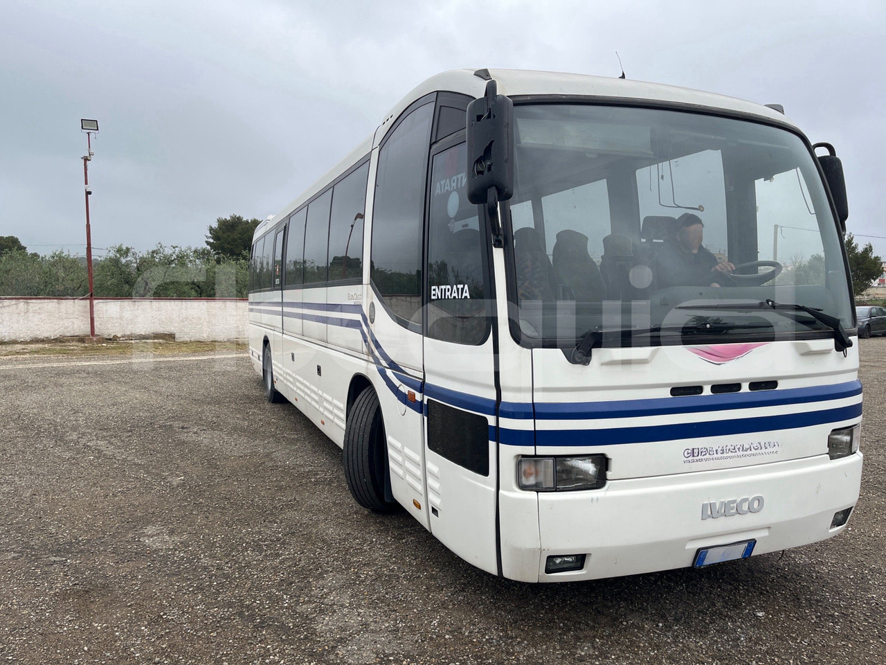 Iveco 380 - Coach: picture 1 Iveco 380 - Coach: picture 1