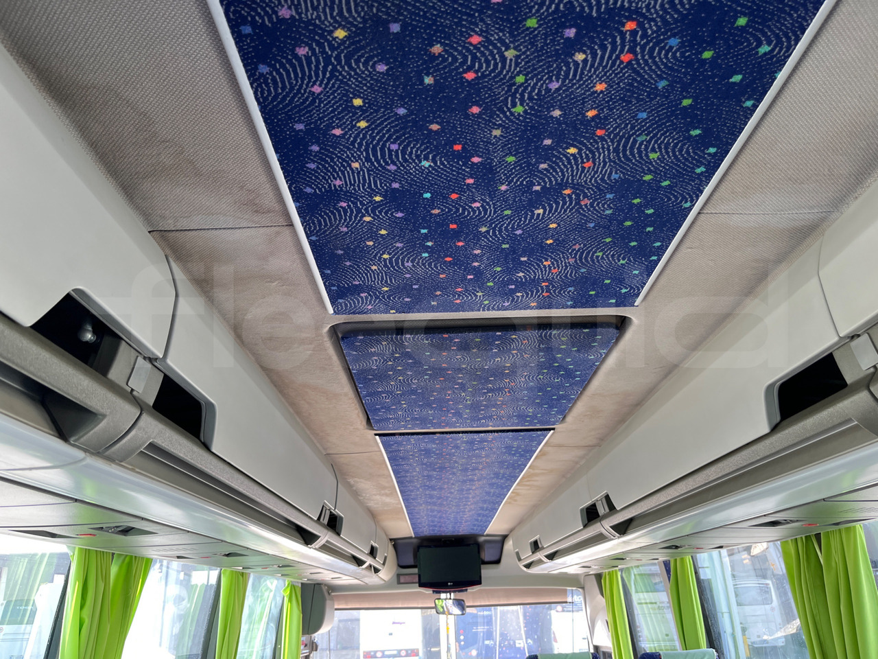 Coach Iveco 380: picture 20