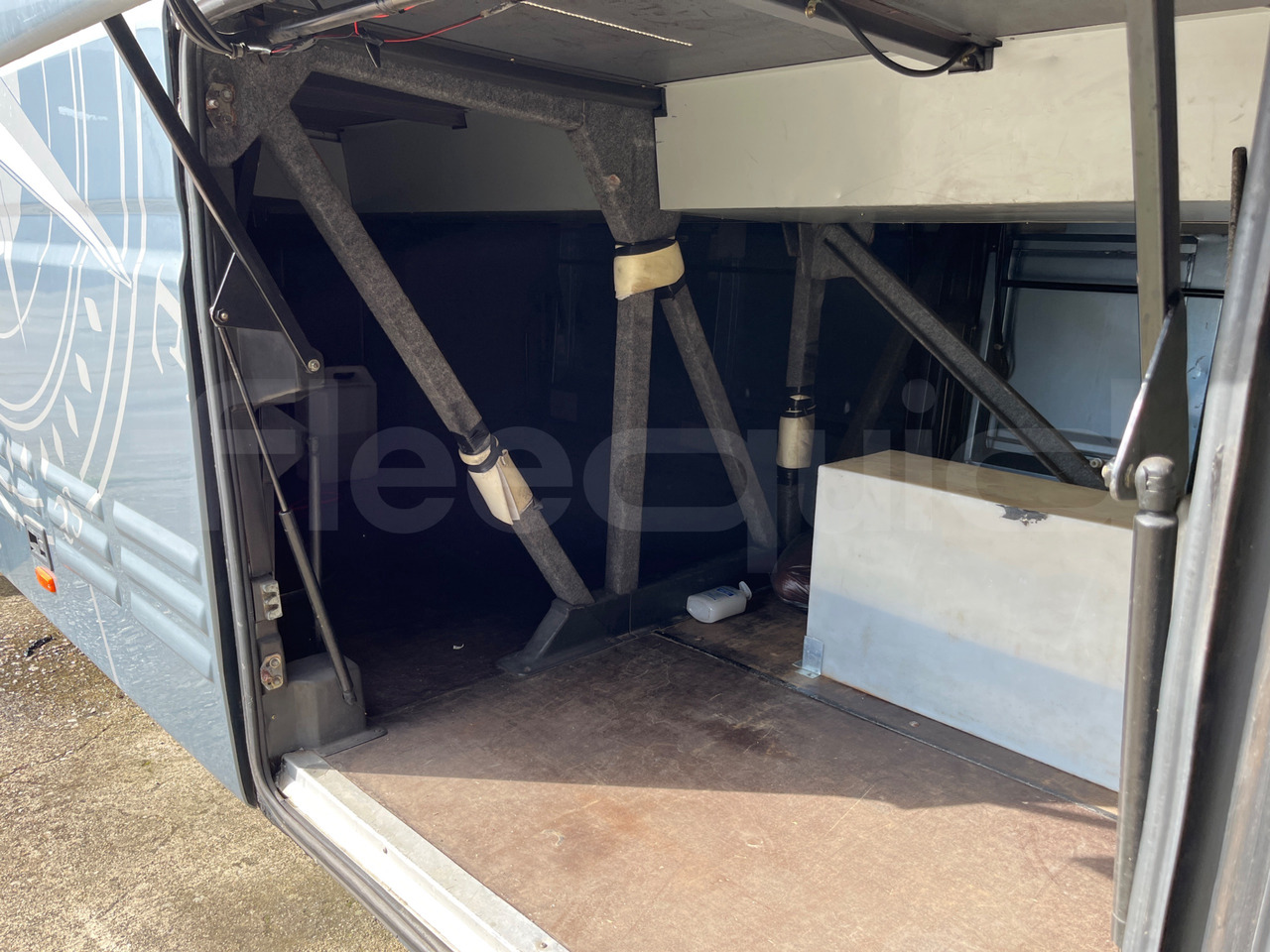 Coach Iveco 380: picture 8
