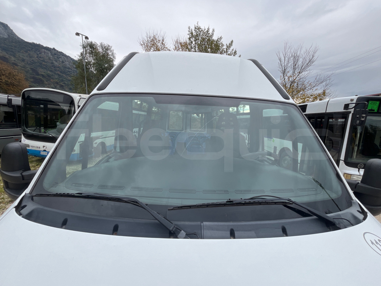 School bus Iveco Daily: picture 7