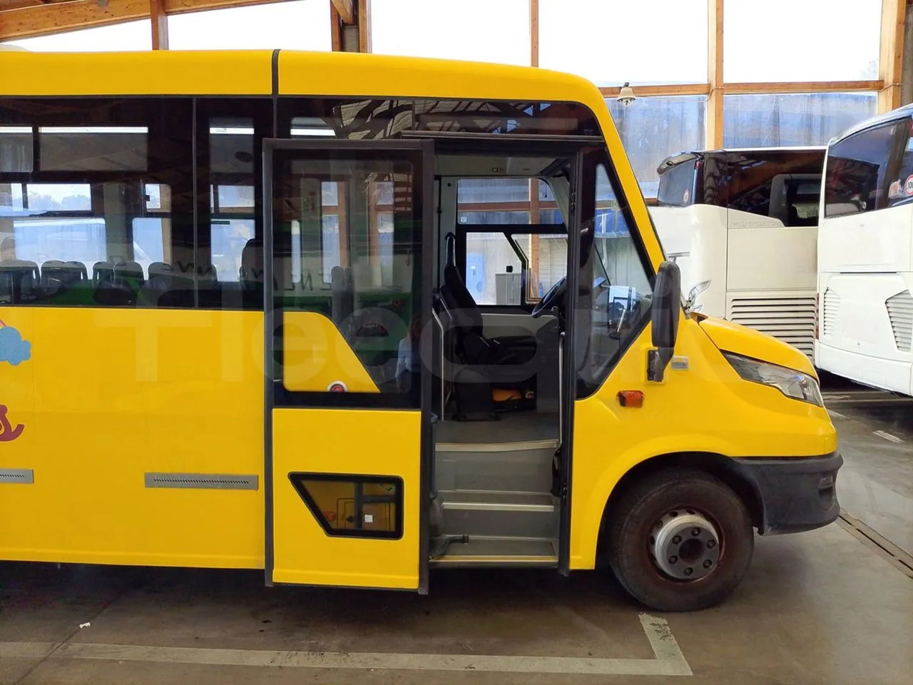 School bus Iveco Indcar: picture 13