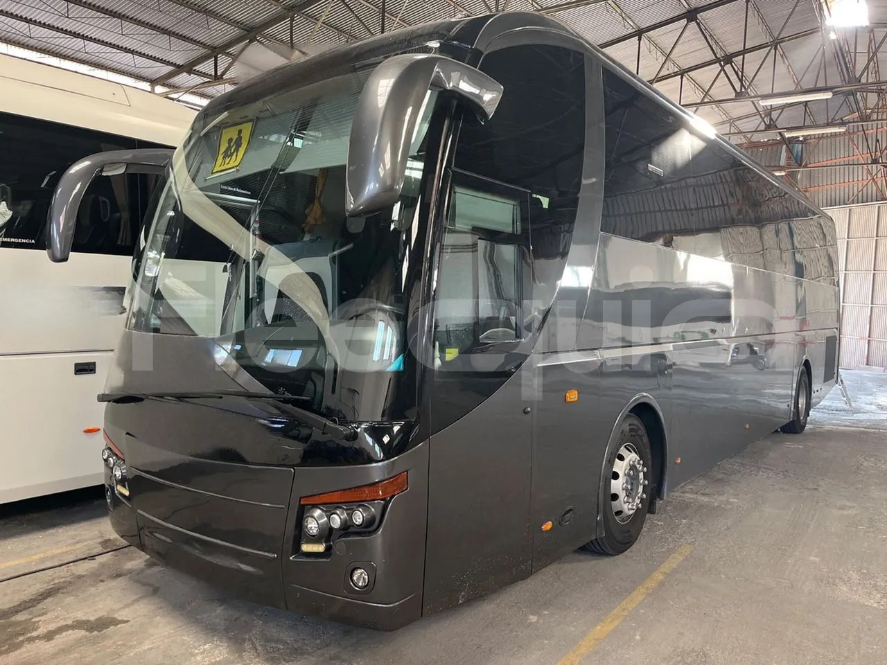 Man Stellae RR2 - Coach: picture 4 Man Stellae RR2 - Coach: picture 4