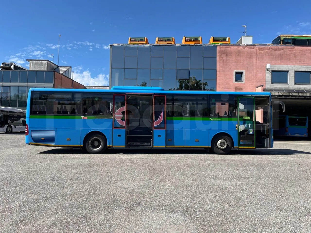 Suburban bus Mercedes-Benz Integro: picture 14 Suburban bus Mercedes-Benz Integro: picture 14