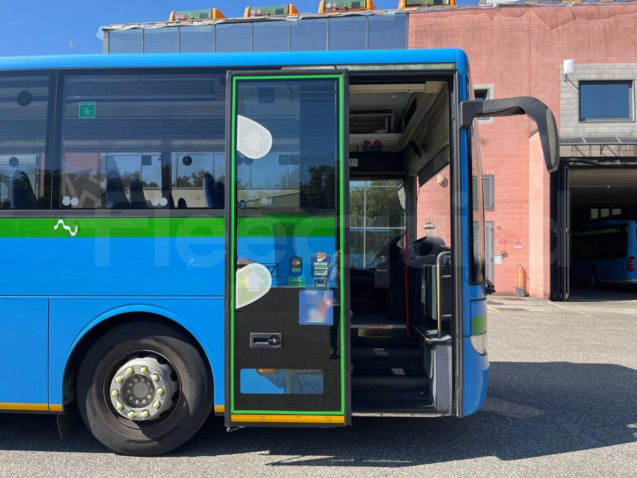 Suburban bus Mercedes-Benz Integro: picture 15 Suburban bus Mercedes-Benz Integro: picture 15