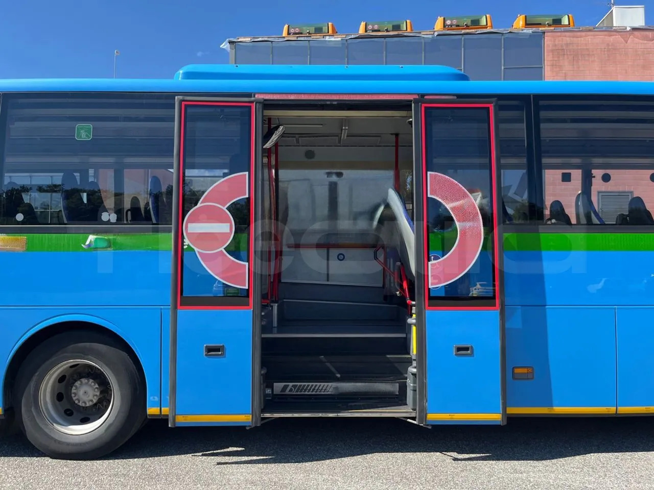 Suburban bus Mercedes-Benz Integro: picture 16 Suburban bus Mercedes-Benz Integro: picture 16