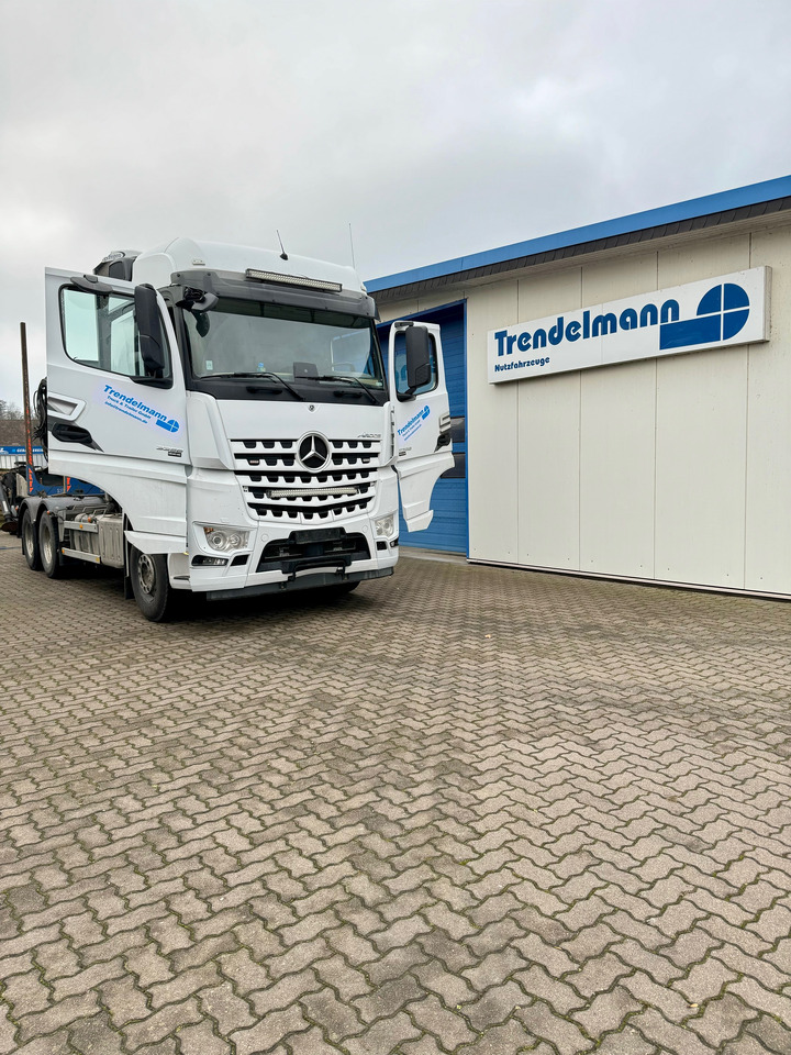 Mercedes Arocs 3358 L 6x4 Radstand 4500 Arocs 3358 L 6x4 Blatt-Luft Gefedert - Timber truck: picture 4 Mercedes Arocs 3358 L 6x4 Radstand 4500 Arocs 3358 L 6x4 Blatt-Luft Gefedert - Timber truck: picture 4